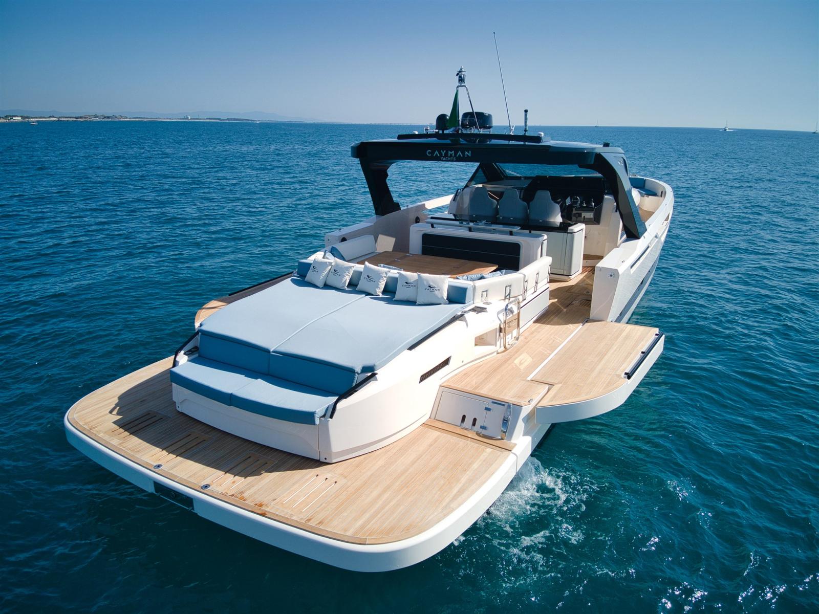 cayman yachts 540 wa