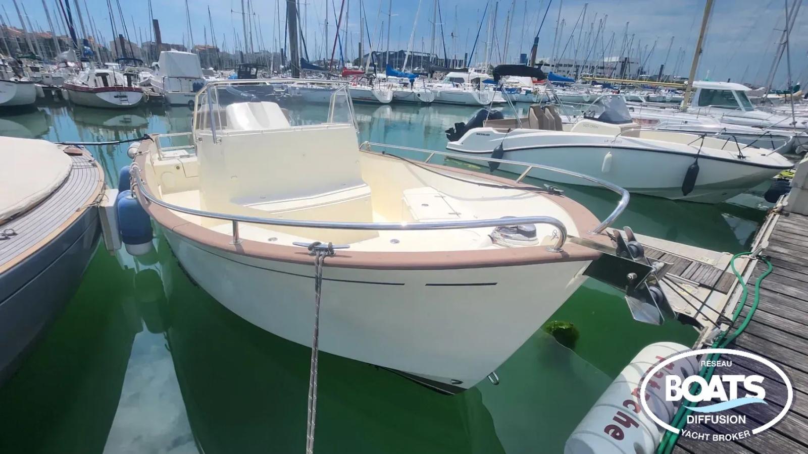 rhea marine Rhea 23 open avec remorque