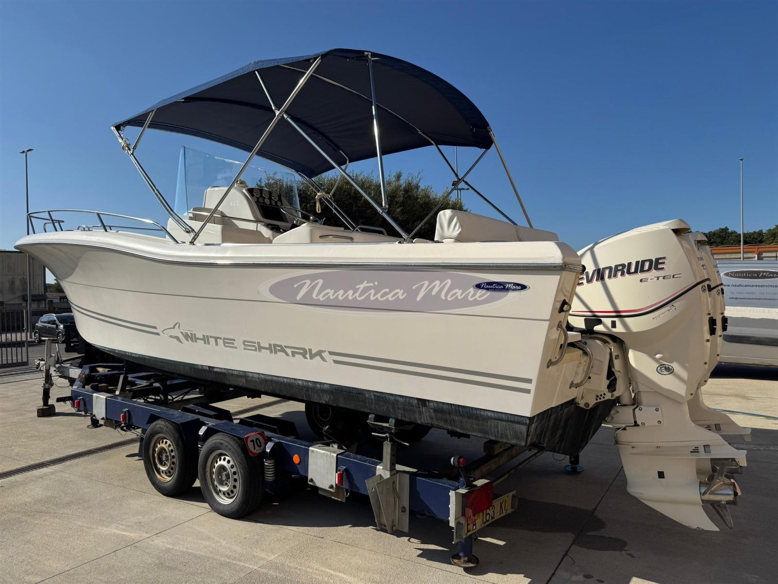 kelt White shark 265