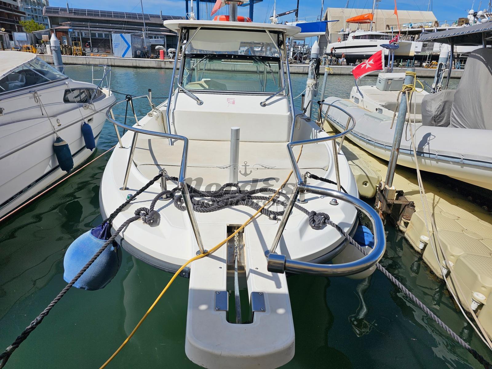 boston whaler Outrage 28 (honda 250 - 2017)