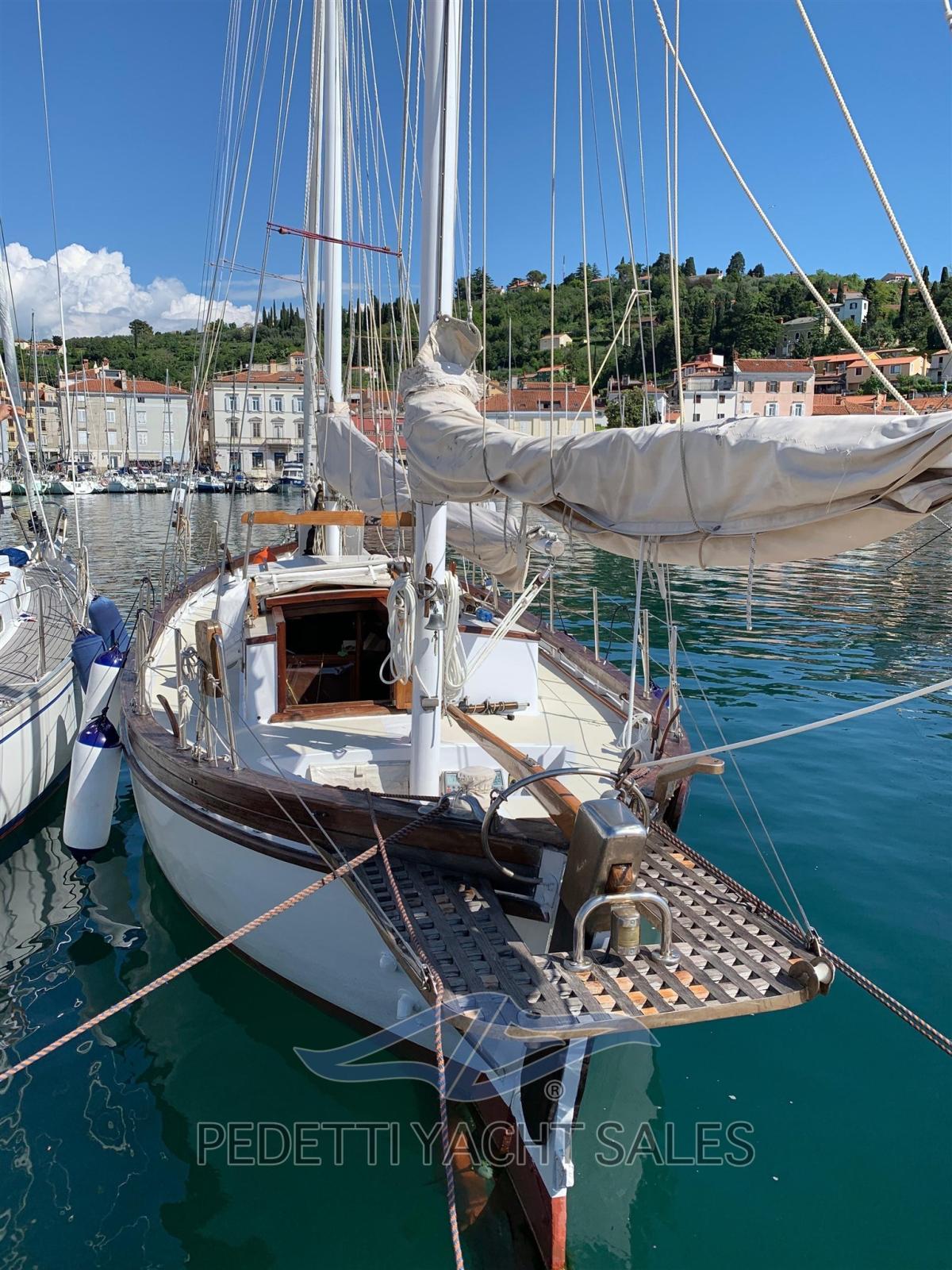custom Tahiti ketch