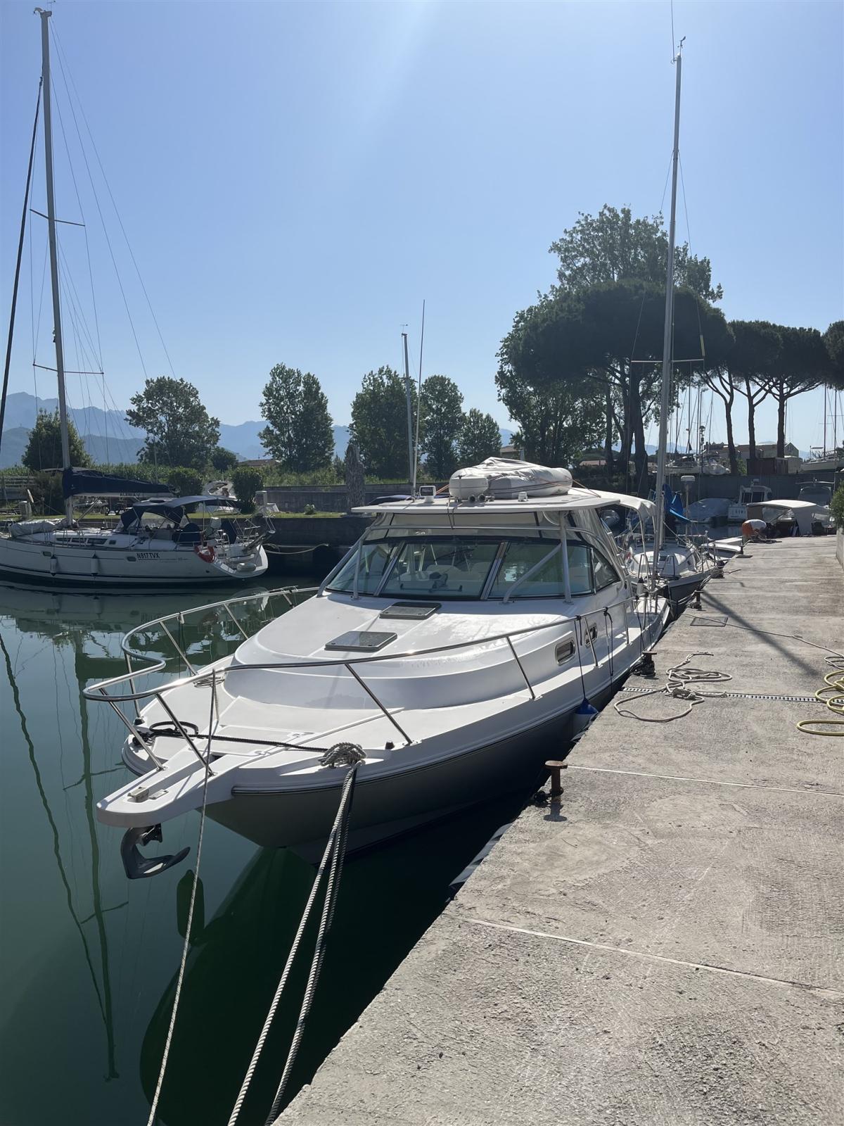boston whaler 34 defiance