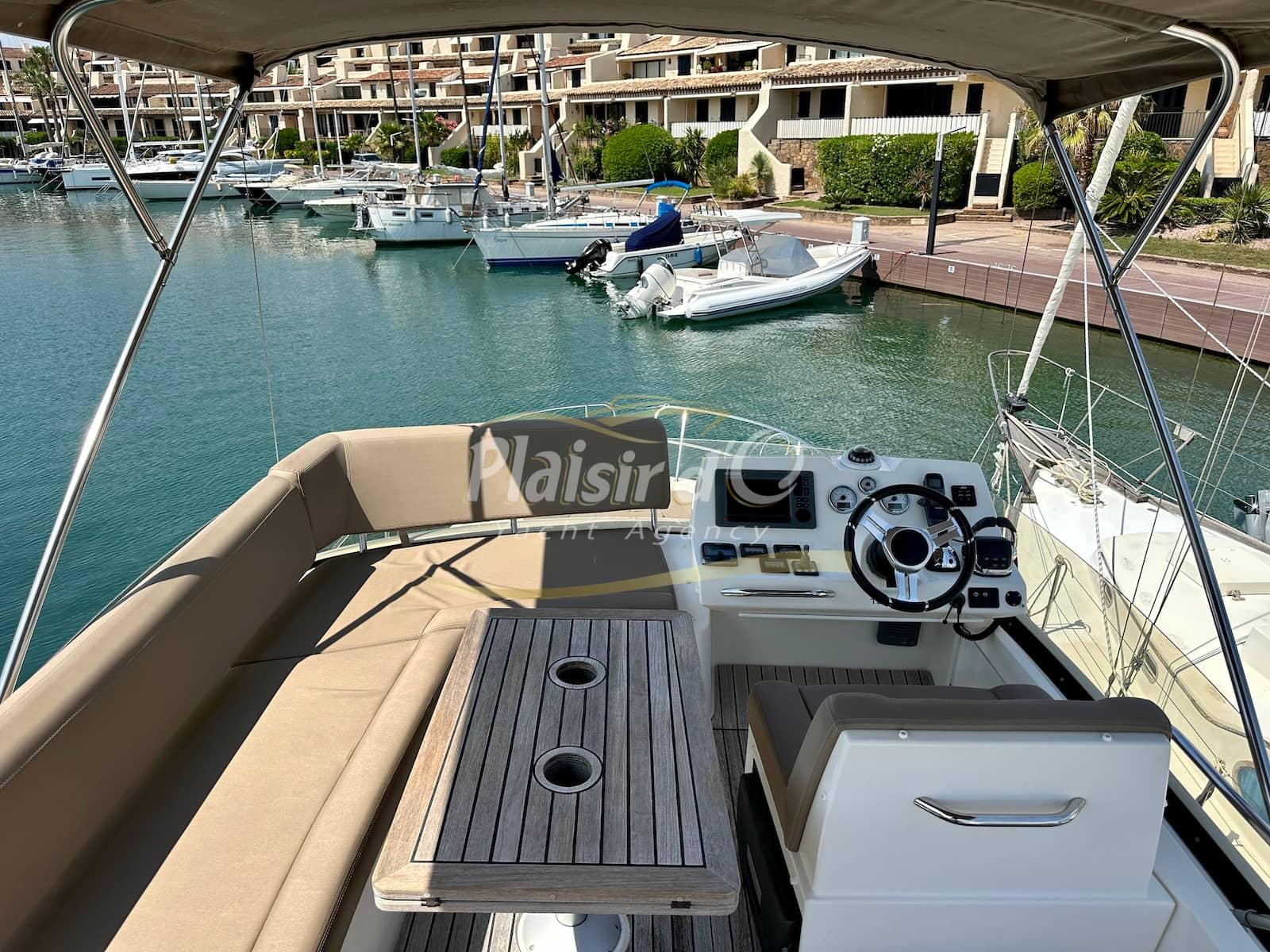 jeanneau Prestige 350 Fly