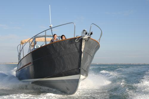 Rhea marine 850 open