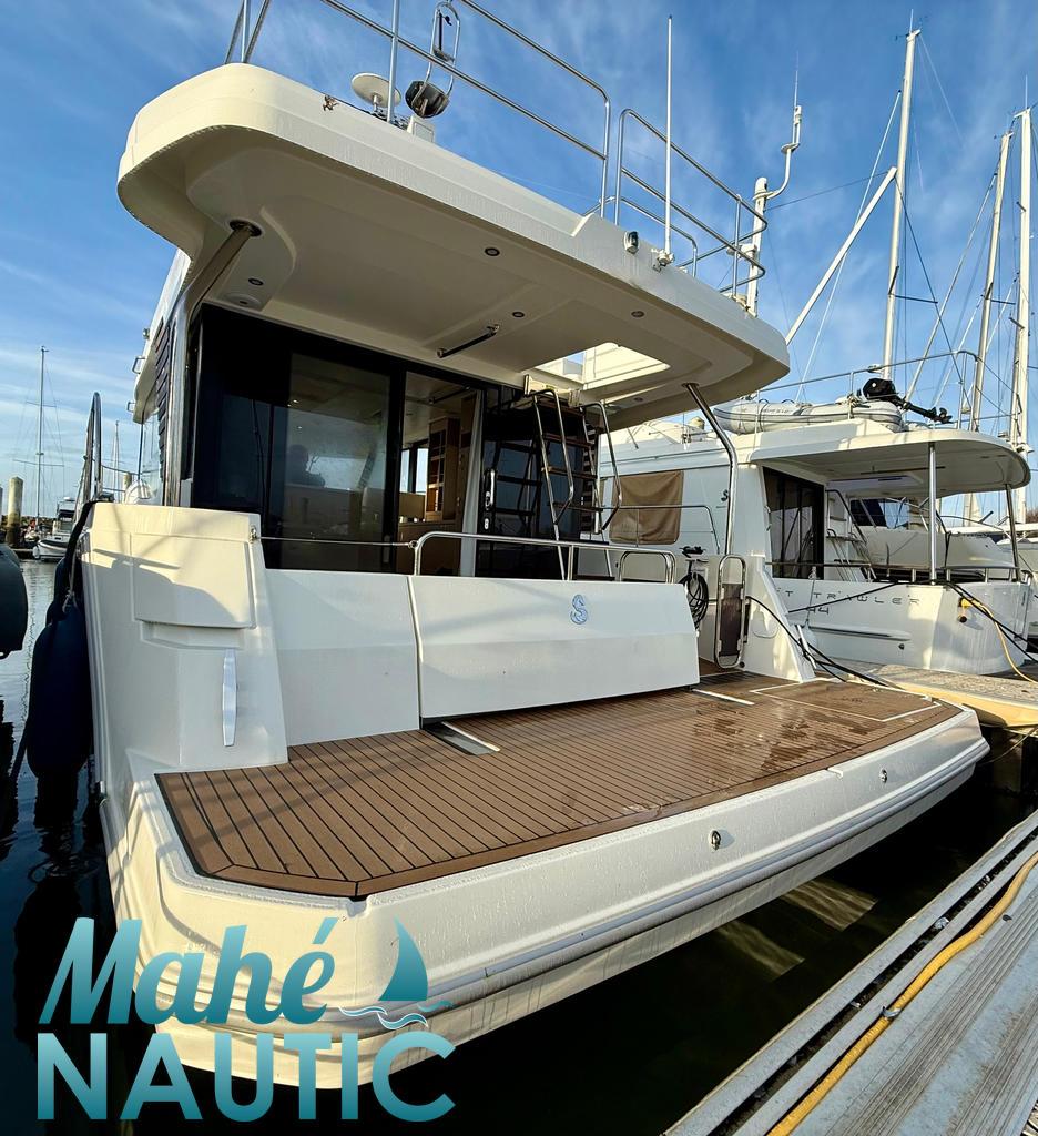 beneteau Swift trawler 41 fly