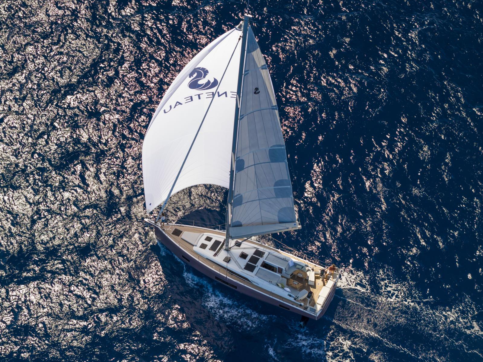 beneteau Oceanis 52