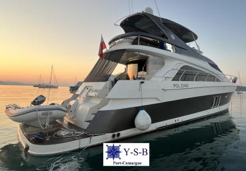 Marquis yachts 560 fly hard top