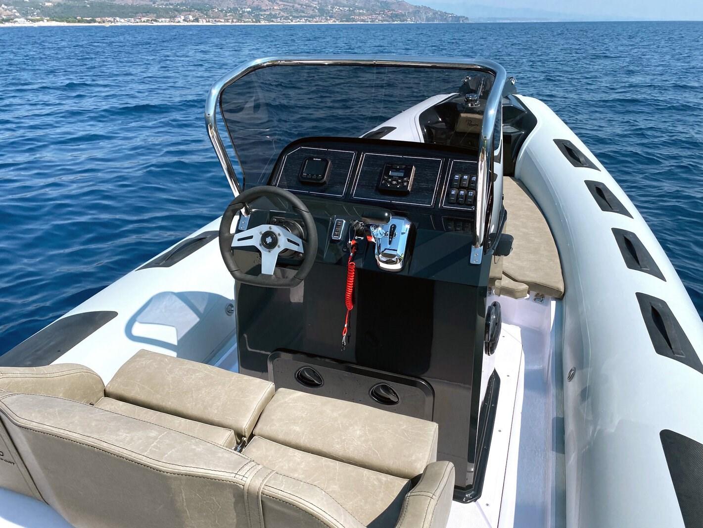 ranieri international Cayman 23 sport