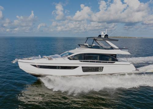 Azimut 68 flybridge