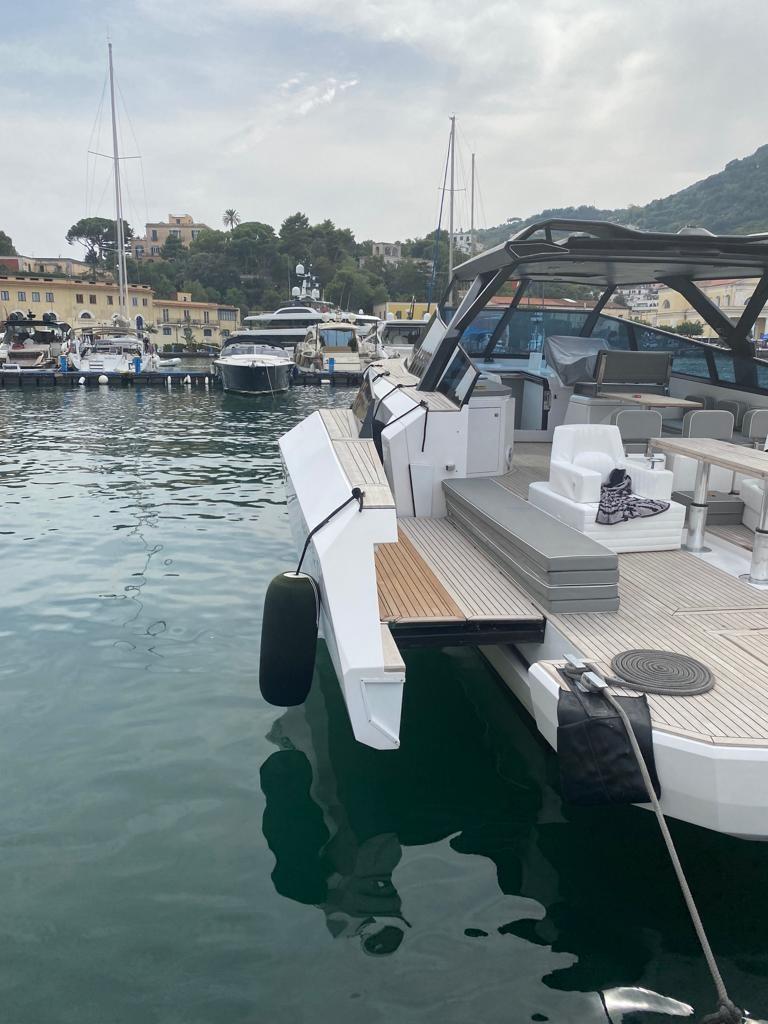 evo yachts Evo r4