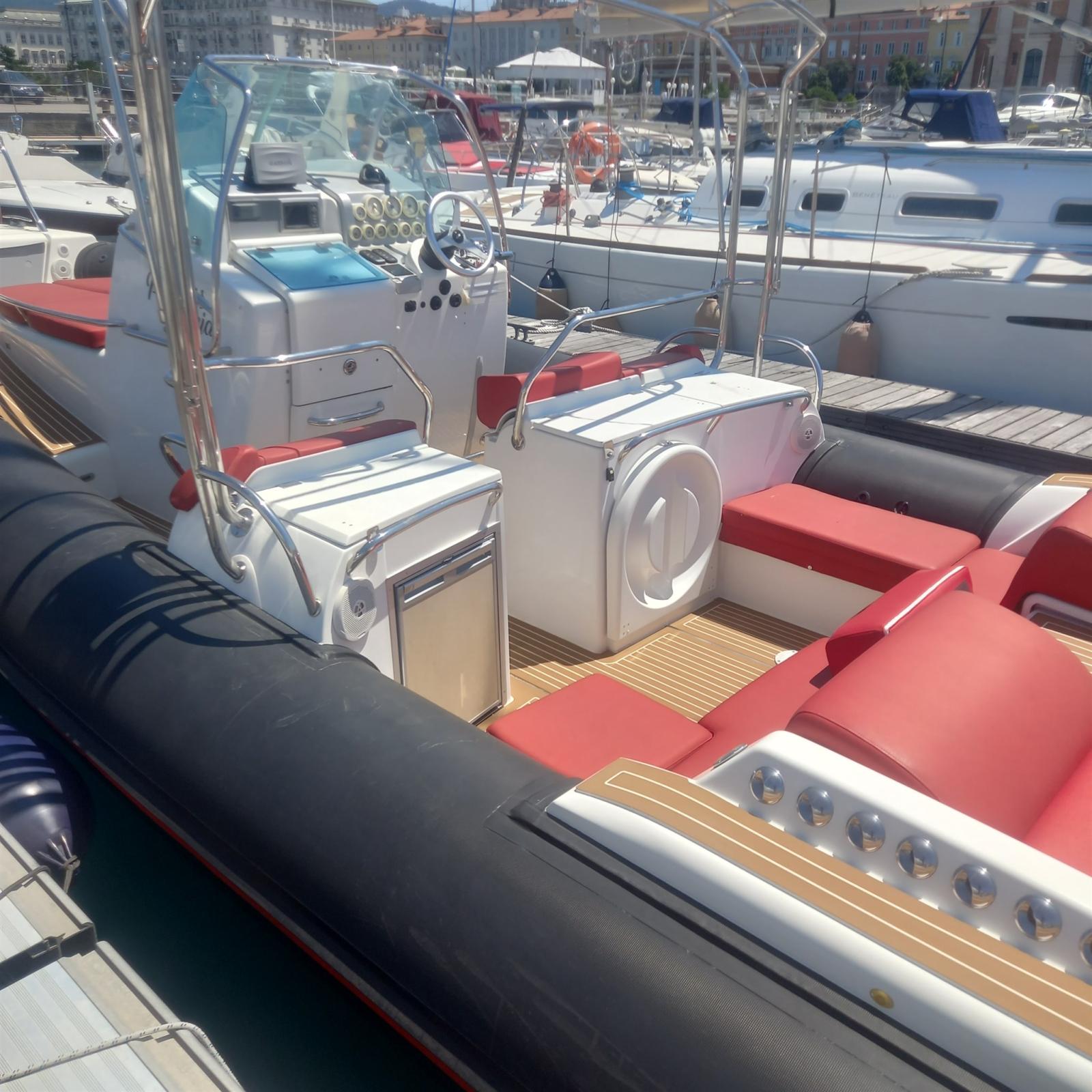 pirelli Pzero p1000 cabin