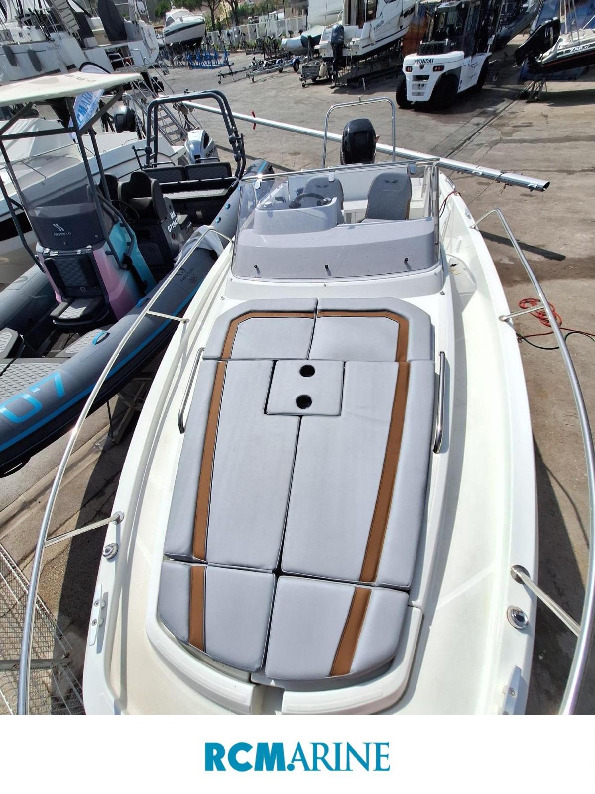 beneteau Flyer 8 sundeck v2