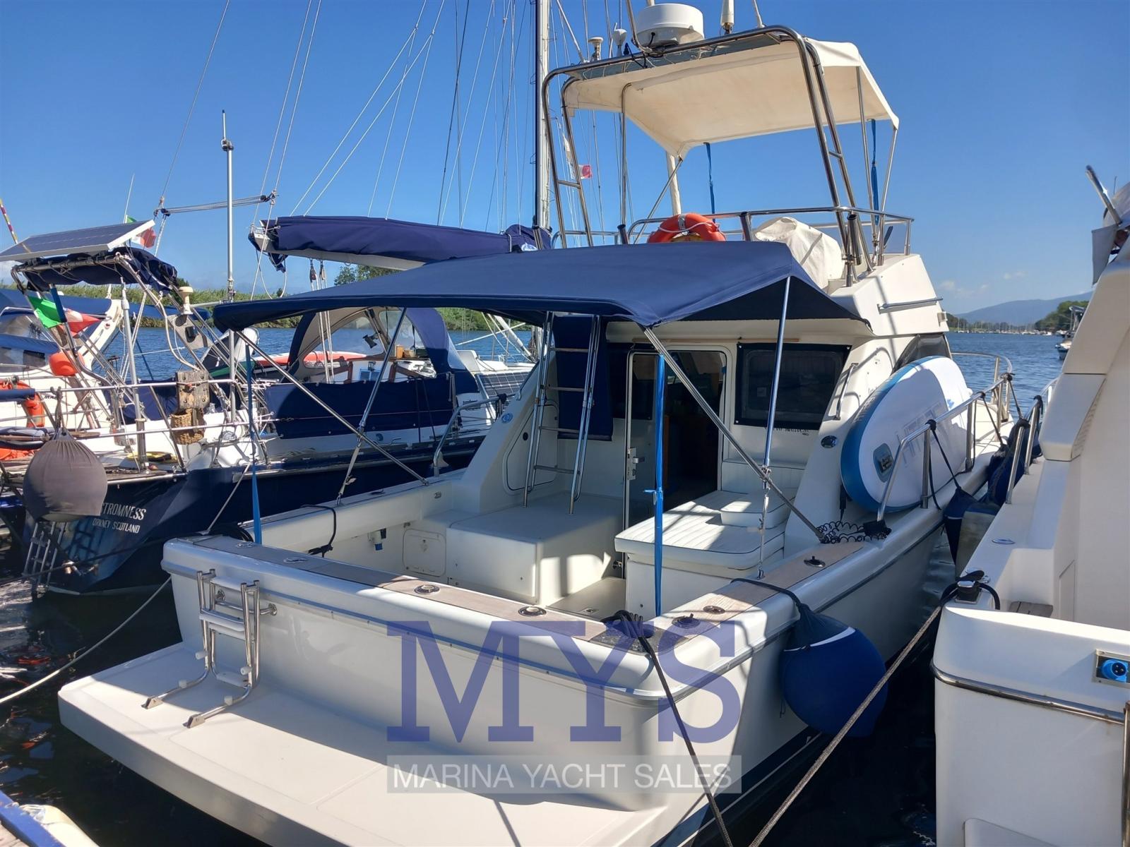 cayman 30 fly
