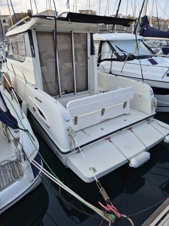 quicksilver Activ 855 cruiser
