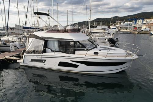 Jeanneau merry fisher 1095 fly