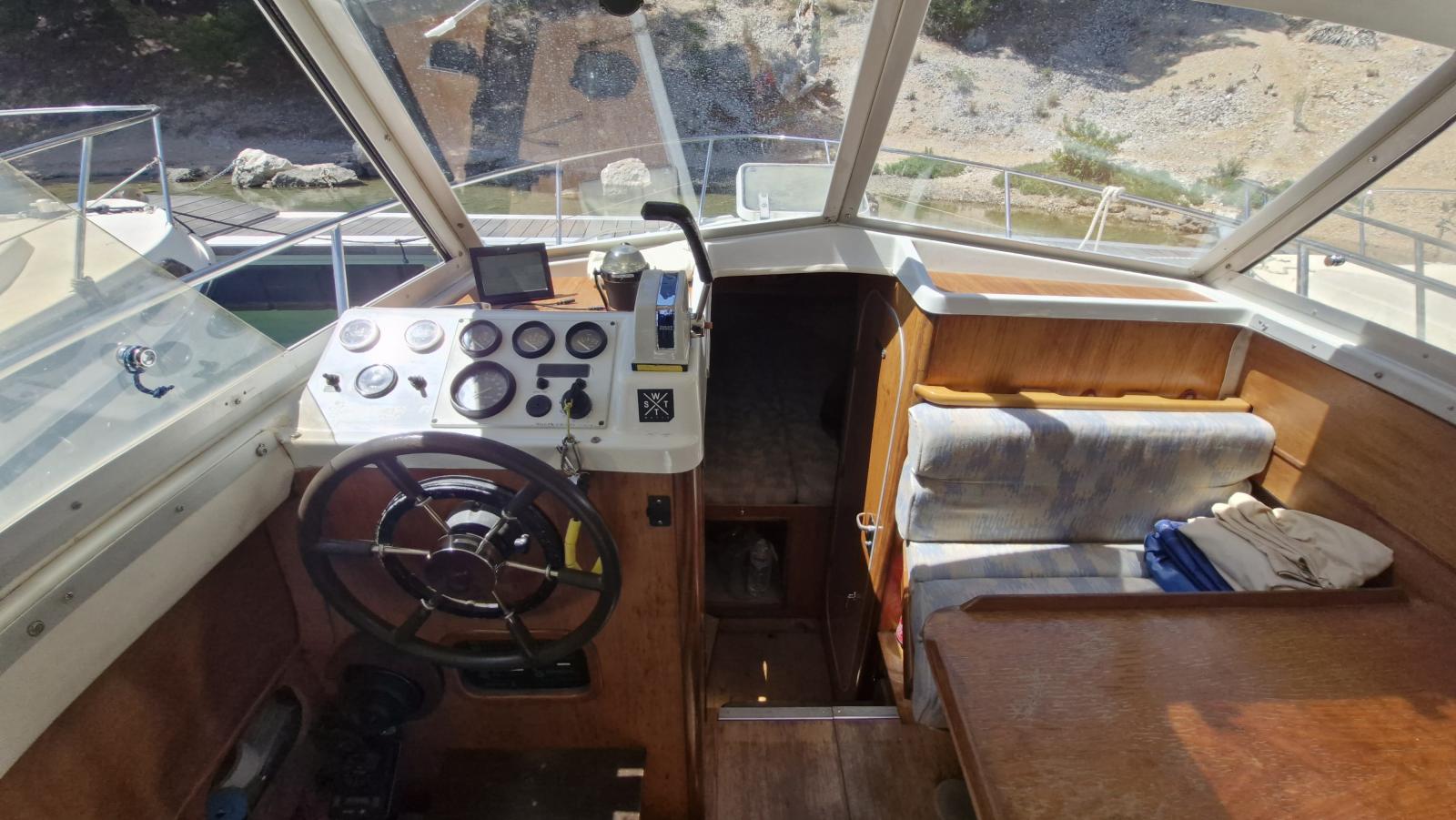 beneteau Antares 730
