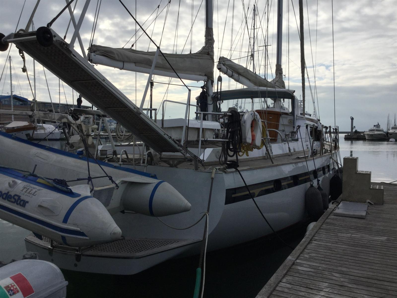 benetti sailing division Motoveliero