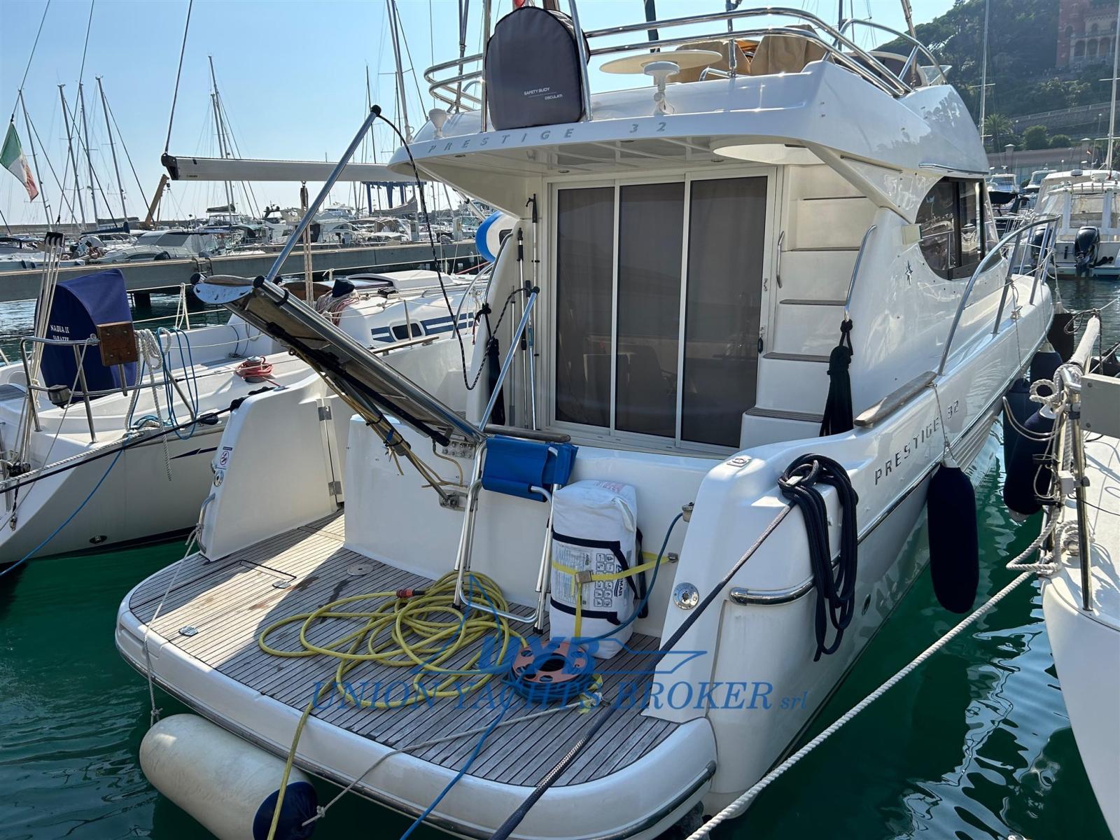 prestige Prestige 32