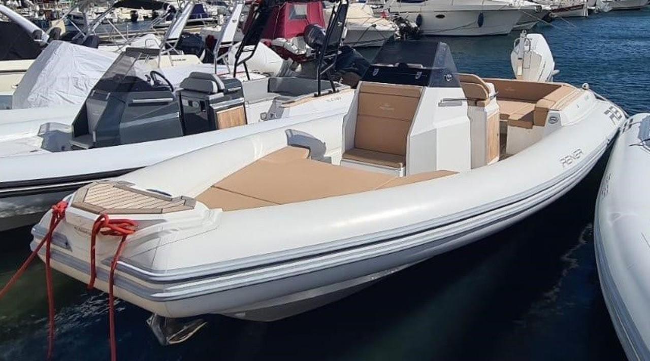 renier R8 tourer