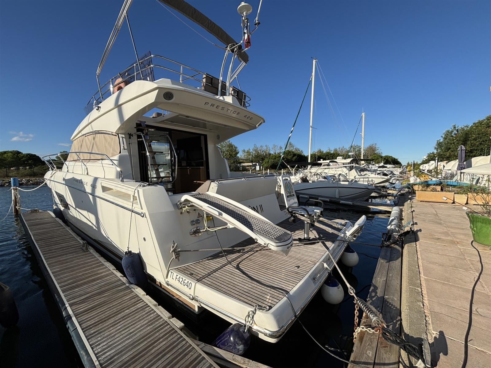 jeanneau Prestige 420 fly