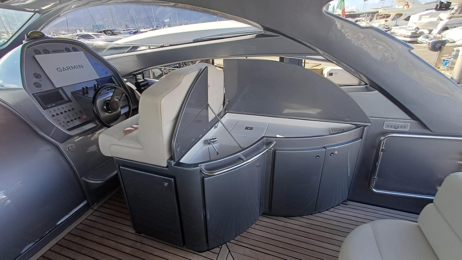 pershing 50'