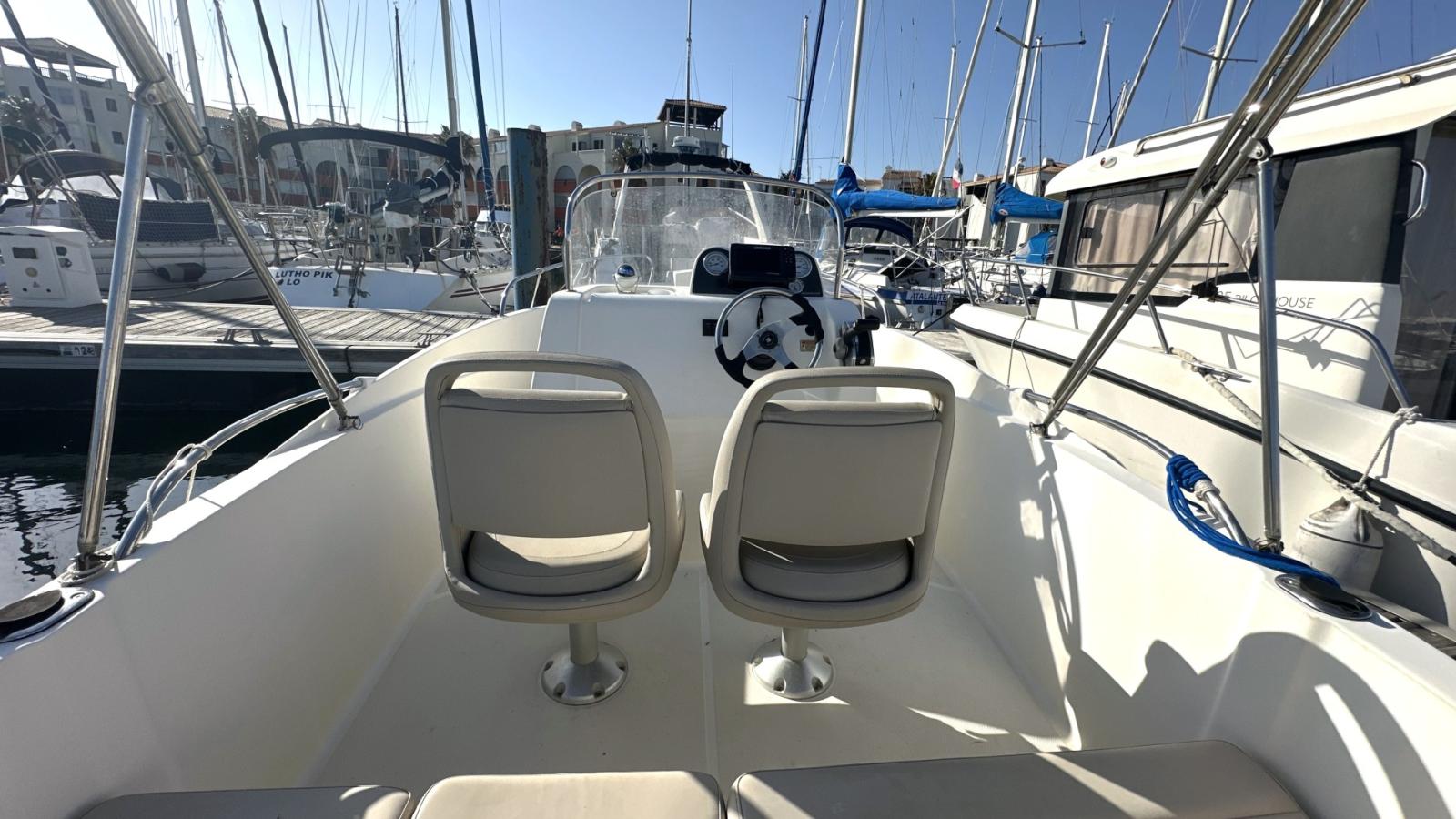 quicksilver Activ 535 open