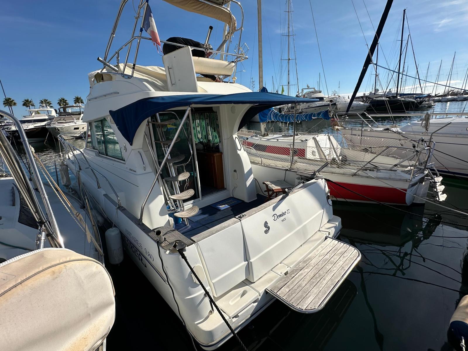 beneteau Antares 9.80
