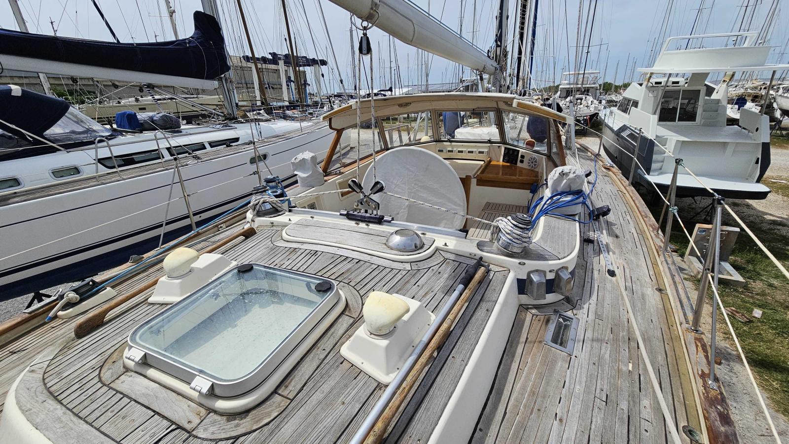 hallberg rassy 42