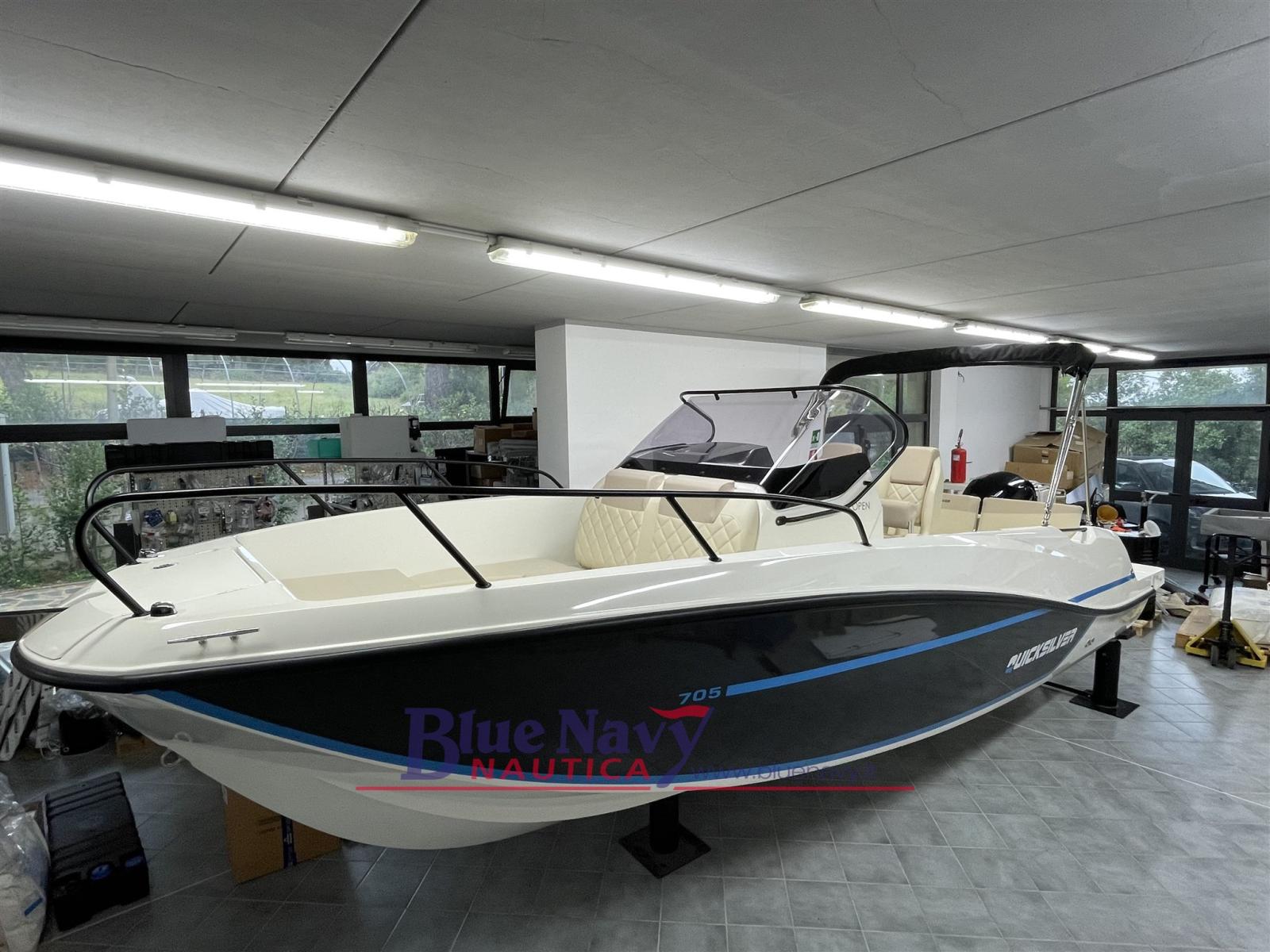 quicksilver 705 open