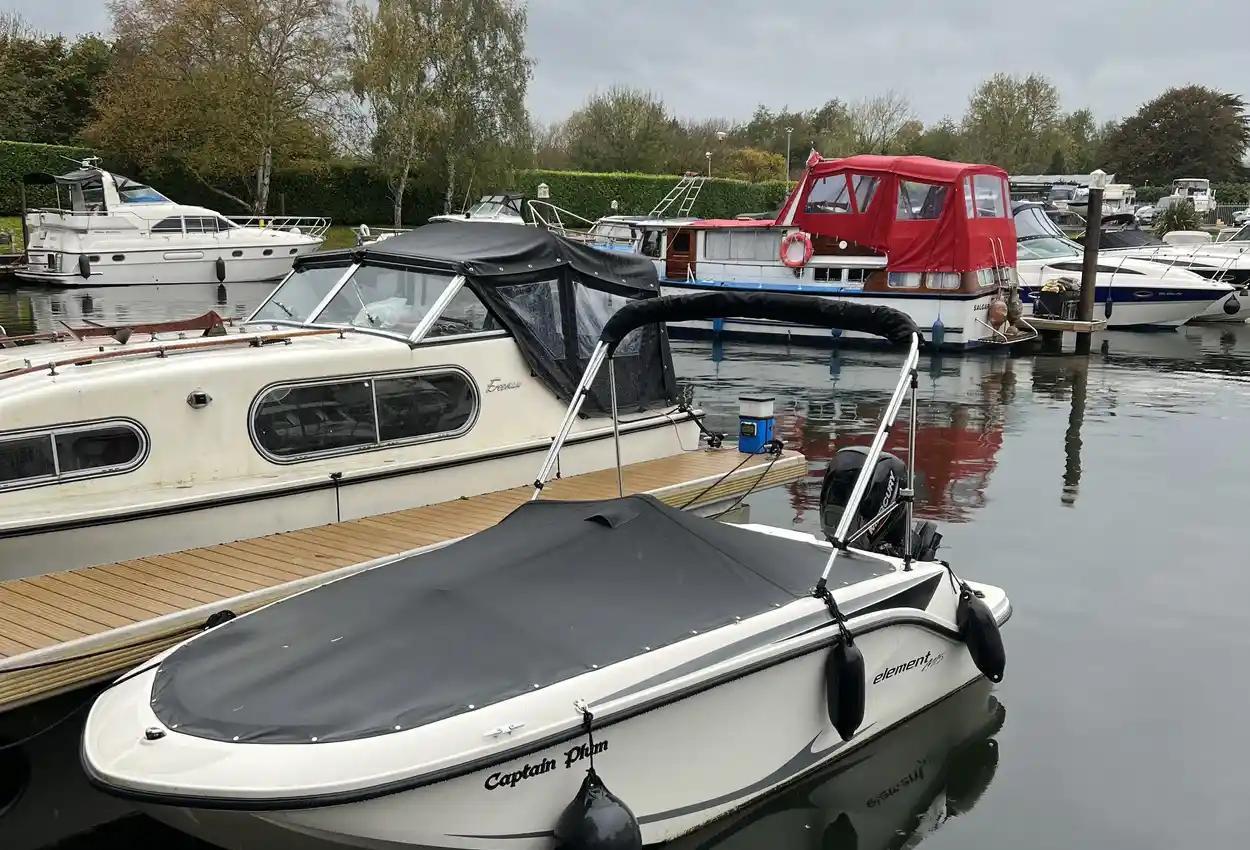 bayliner M 15