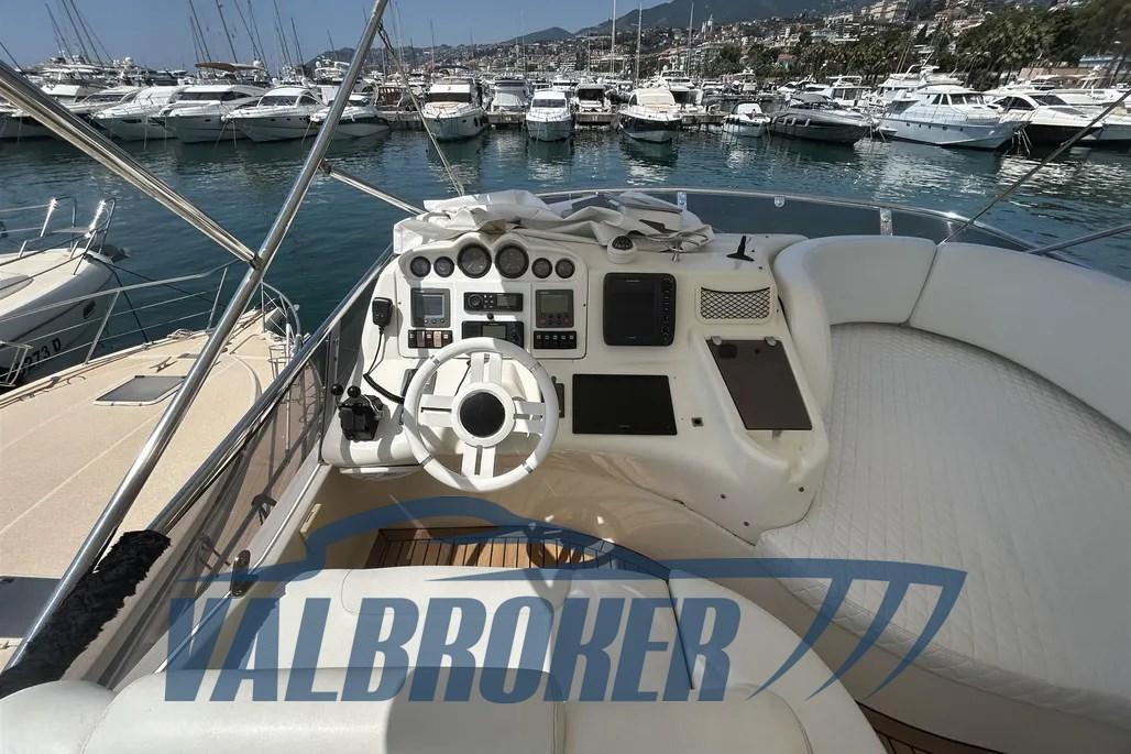 azimut 50 flybridge