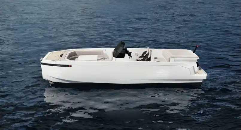 de antonio yachts E23