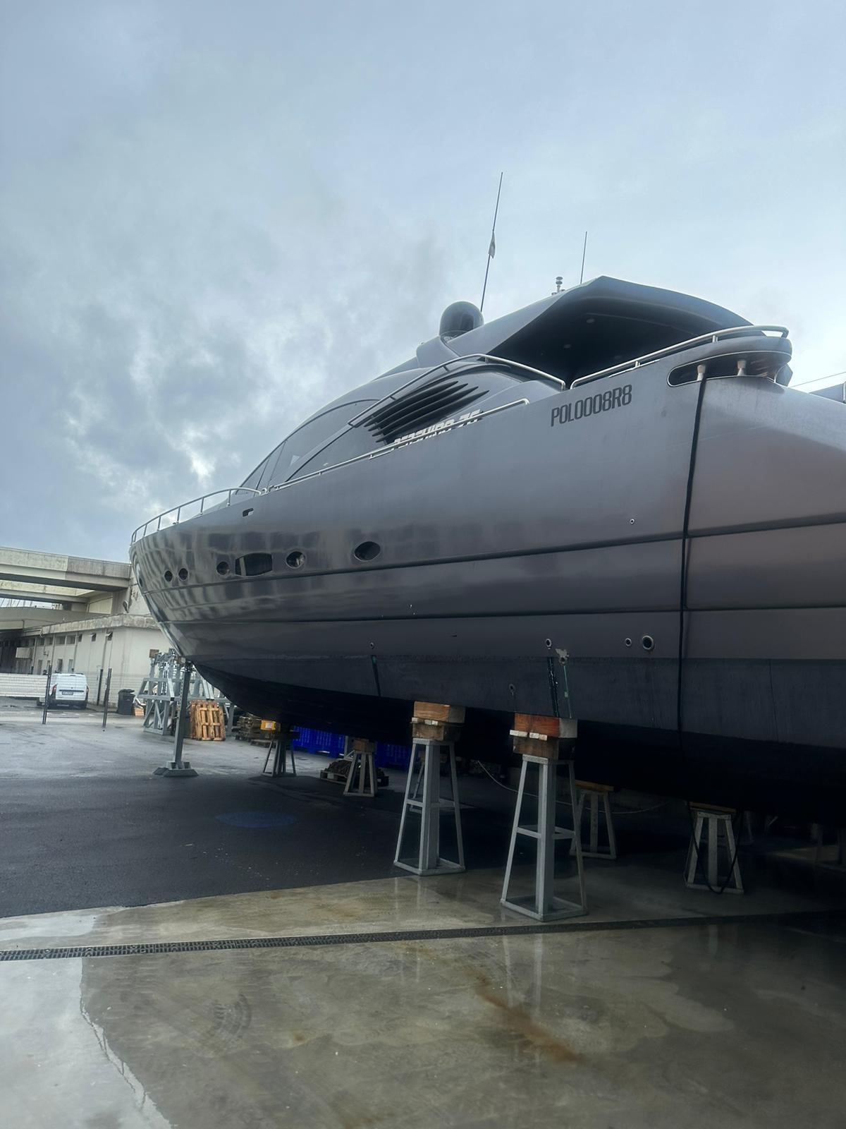 pershing Pershing 76