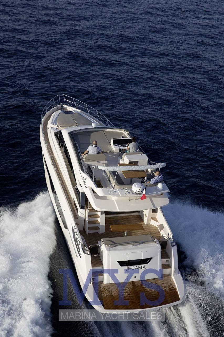 cayman F520