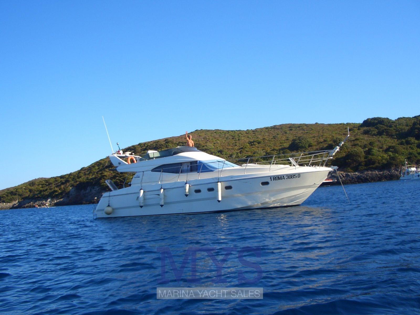 azimut 43