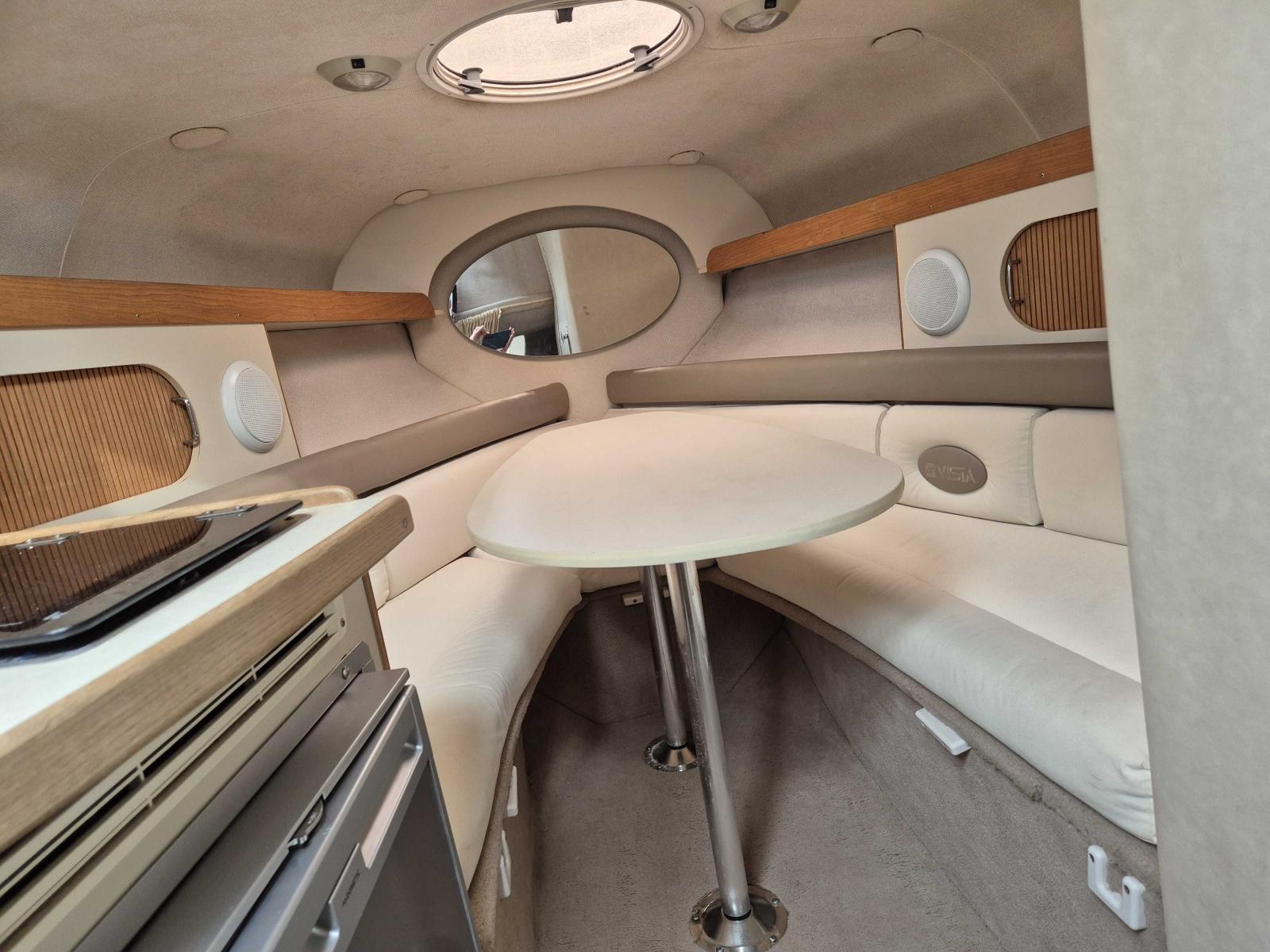 four winns 238 vista