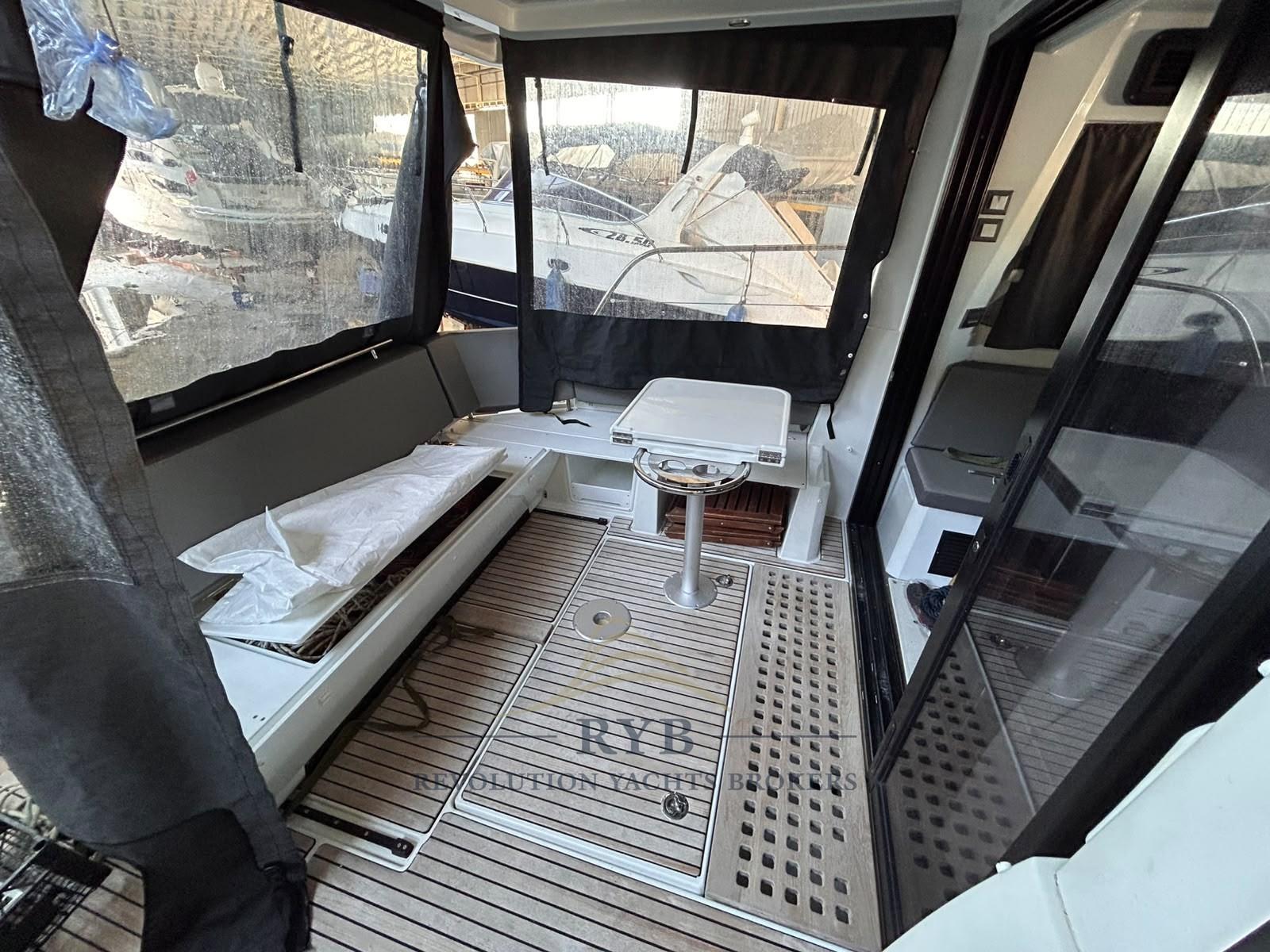beneteau Antares 11