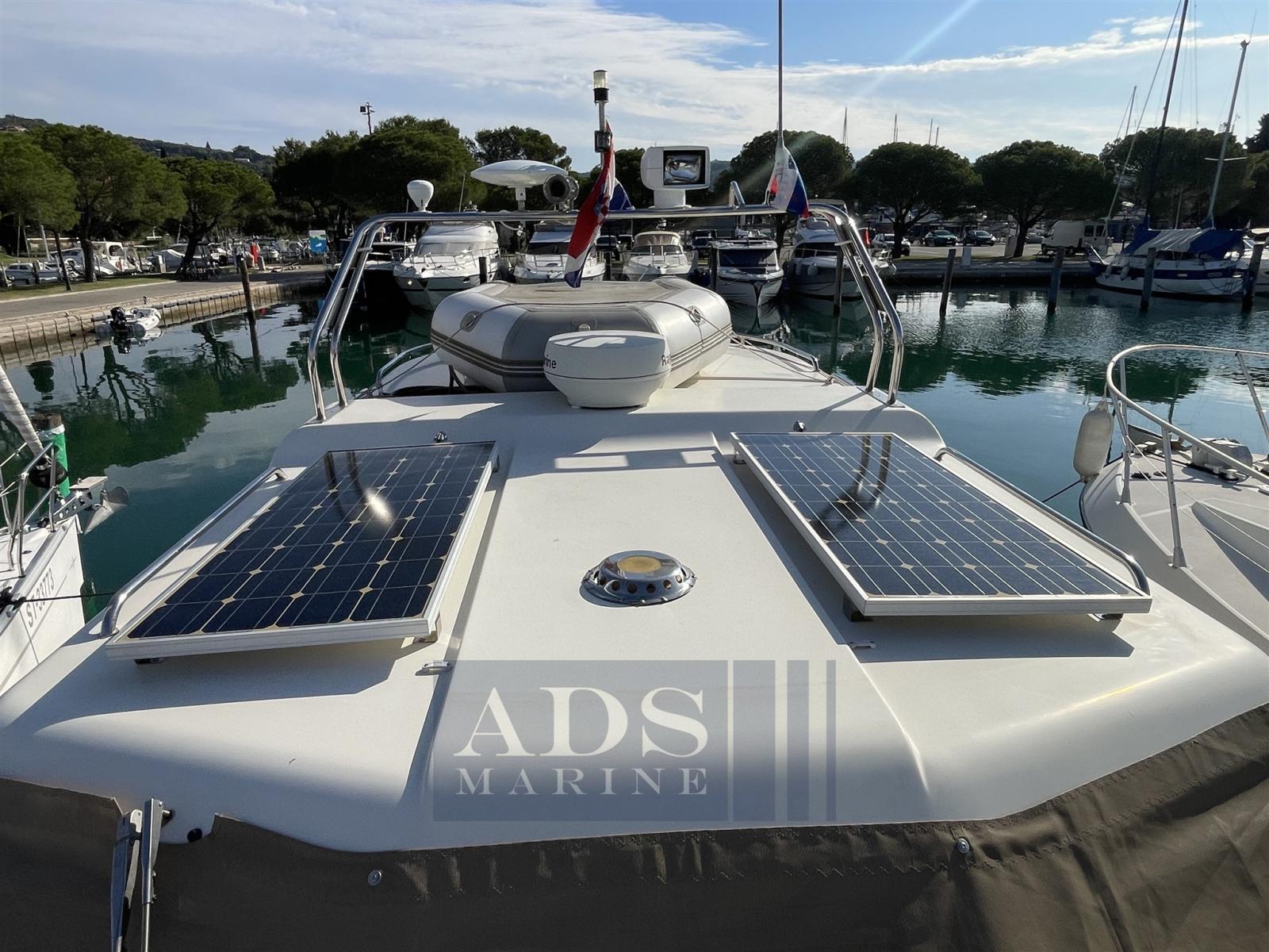 Adria vektor 1002