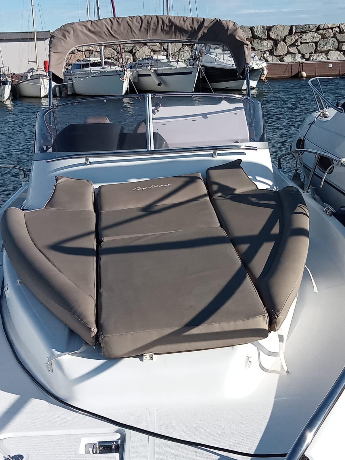 b2 marine Cap ferret 752 cruiser