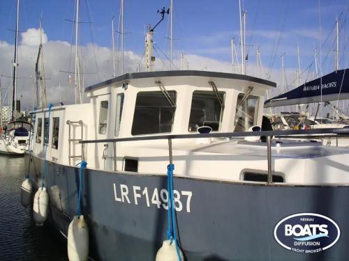 Construction amateur trawler coaster 32