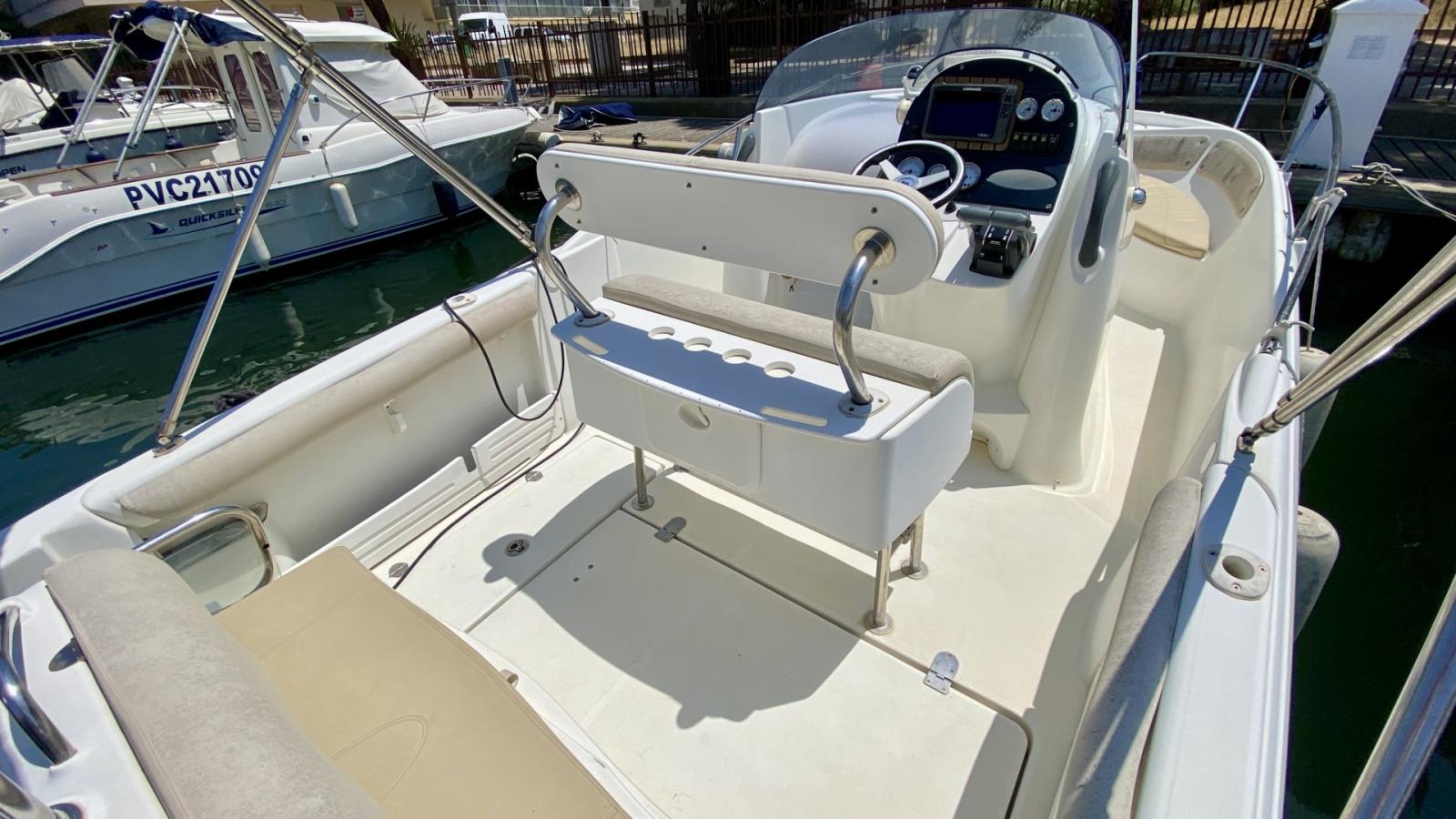 beneteau Flyer 750 open