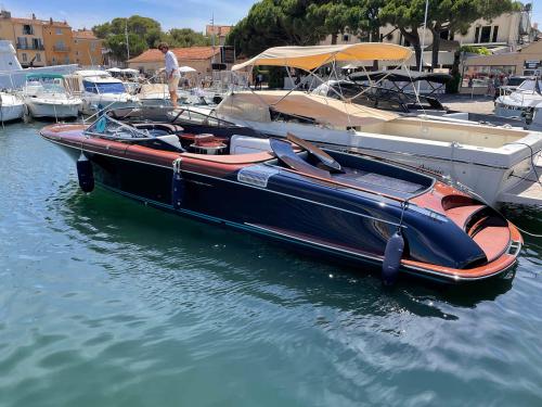 Riva aquariva super 33