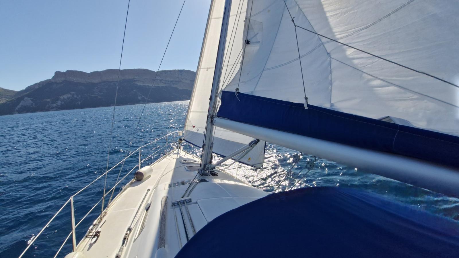 beneteau Oceanis 323