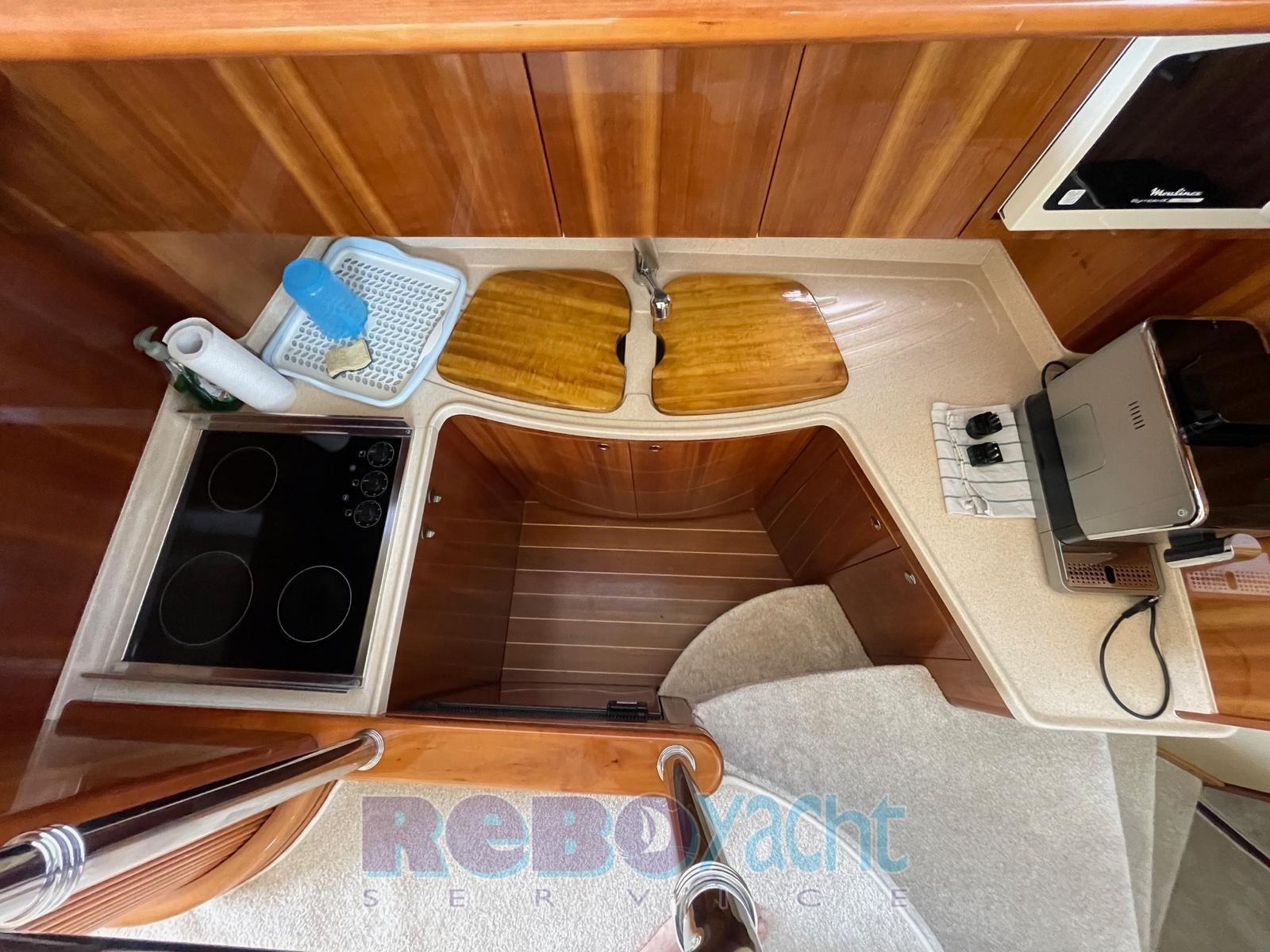azimut 46