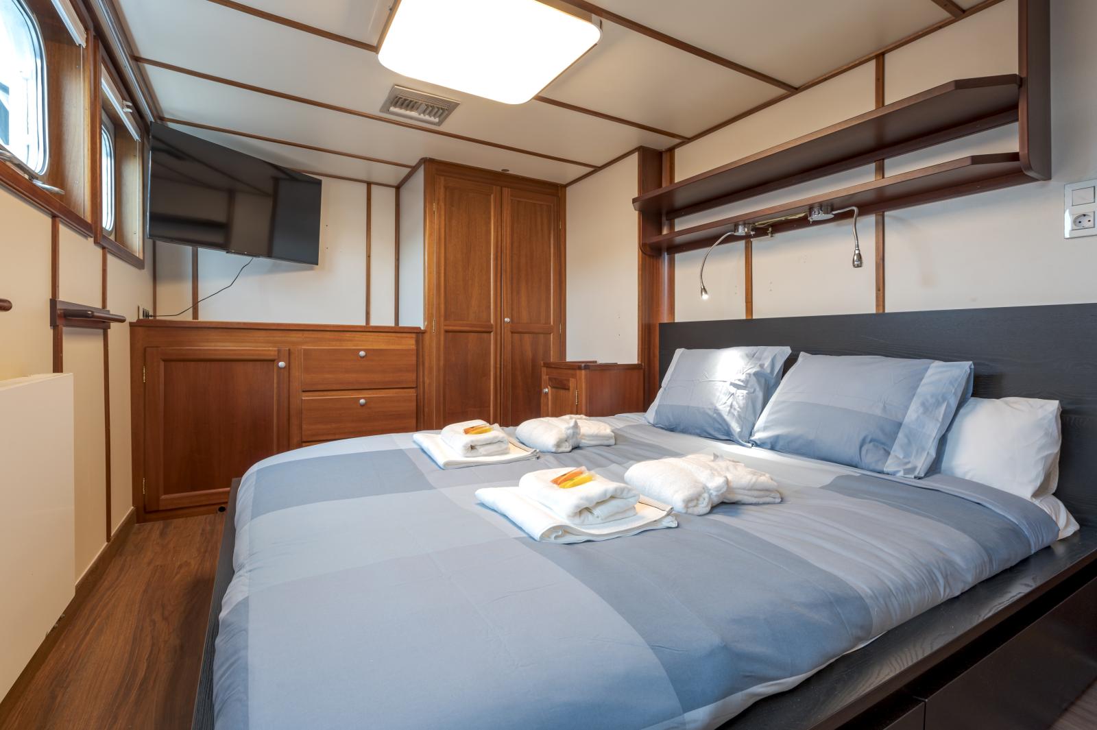 halter marine 33
