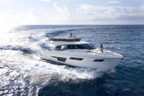 Ferretti yachts 500