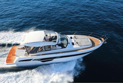 Bavaria yachts s45