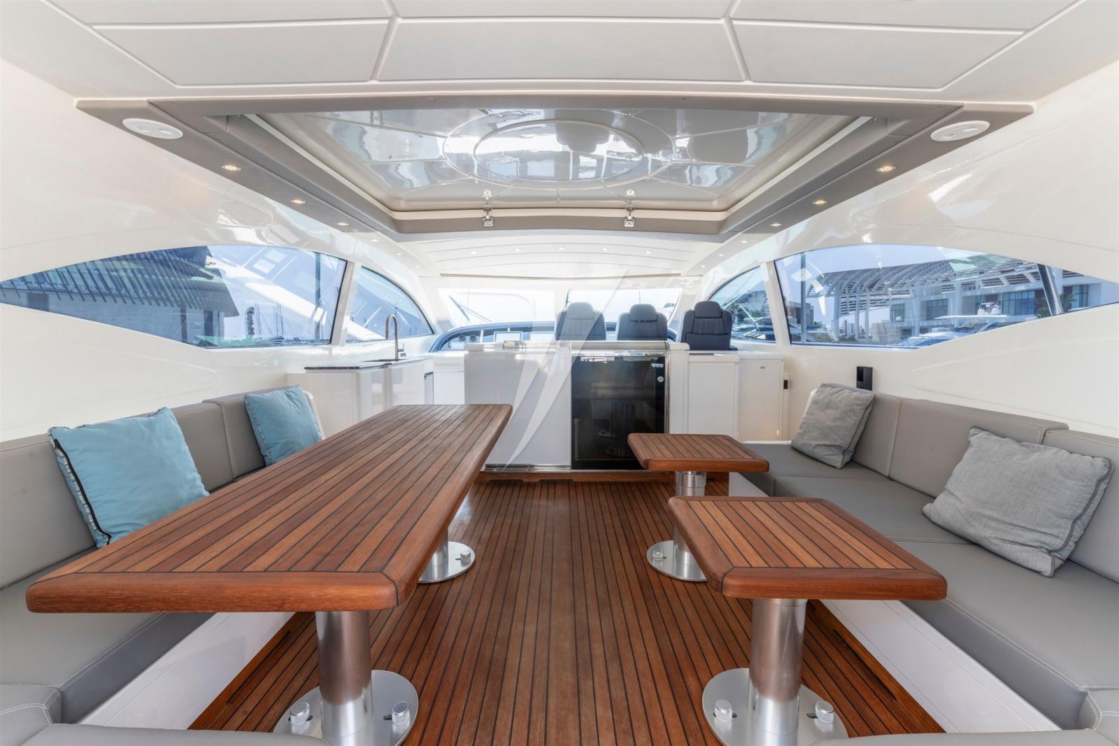 mangusta yachts 72