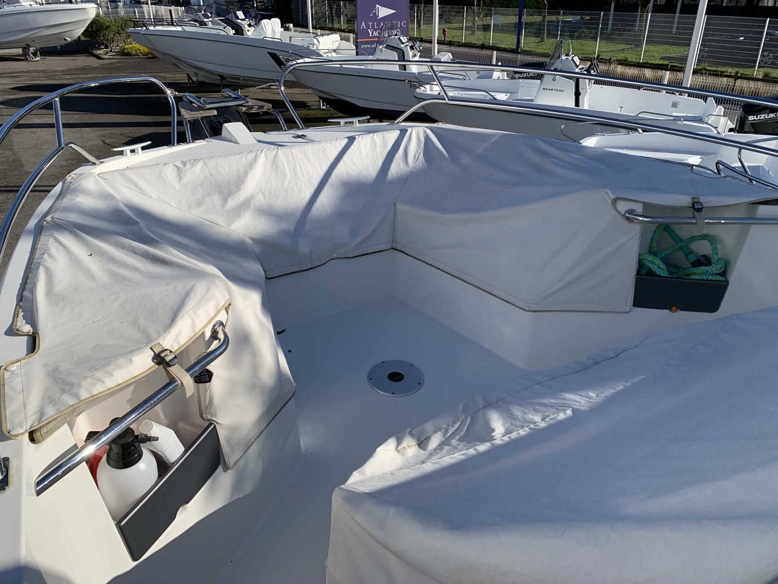 beneteau Flyer 8.8 spacedeck