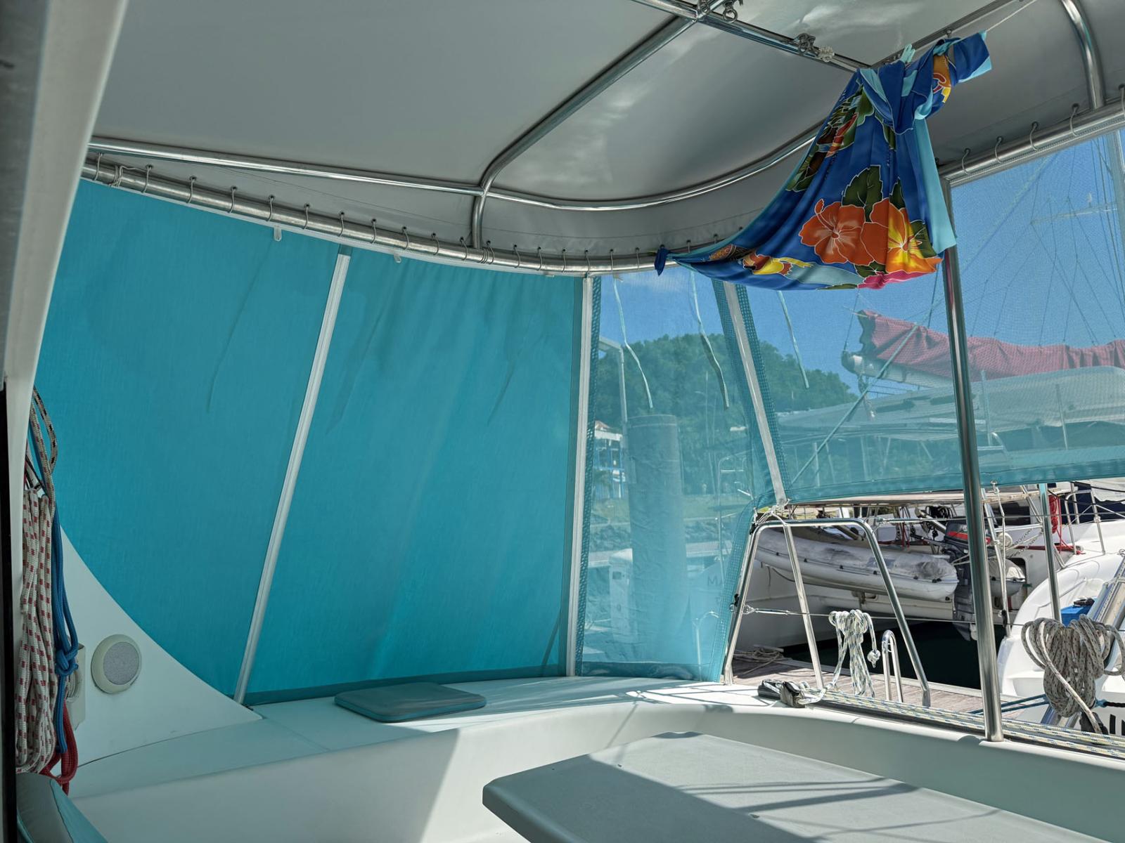 lagoon 380
